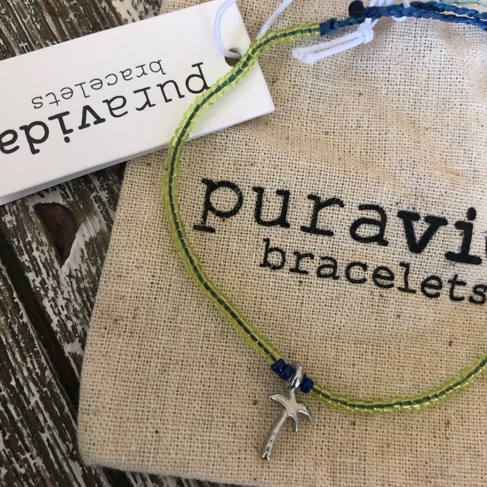 Pura Vida palm tree seed bead bracelet NWT